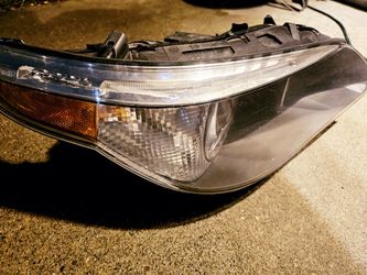 Bmw Right Passenger Side Headlight 2004-08