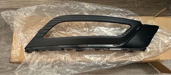 Ford HS7Z-17B814-BA Grille
