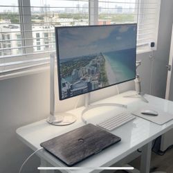 LG 32” Ultra fine 4k UHD LED Display Monitor