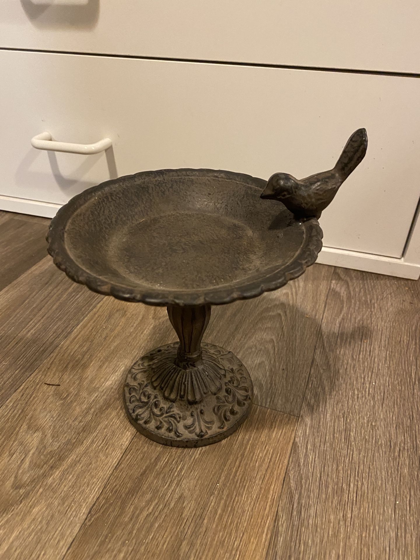 Vintage Iron Small Decorative Bird Bath With Bird
