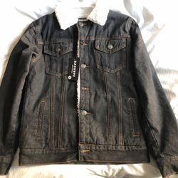 Denim jacket with Sherpa collar