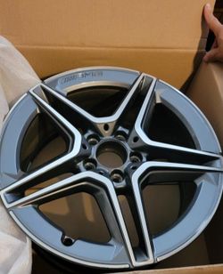 Mercedes Benz alloy rims set