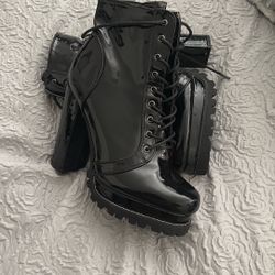 Brand New Size 8 Black Boots 