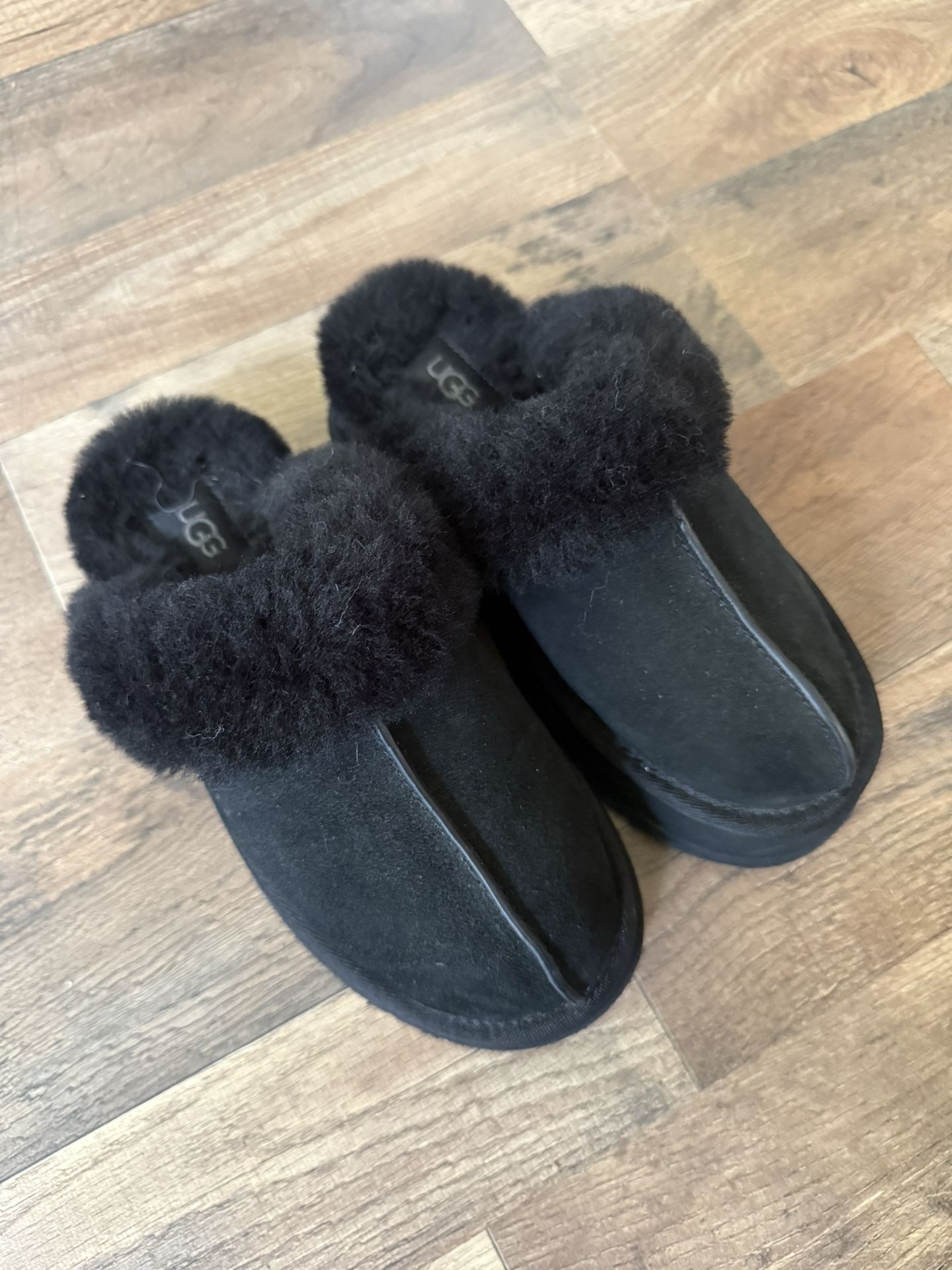 Ugg Women’s Disquette Slippers