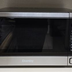 Household Microwave 