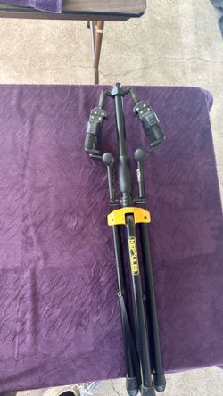 Hercules double guitar stand