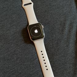 Apple Watch SE 40mm (2nd gen 2022)