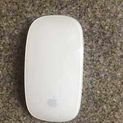 Wireless Apple mouse A1296 Blue Tooth - Like New 👍🏼  ‘ Magic Mouse ‘