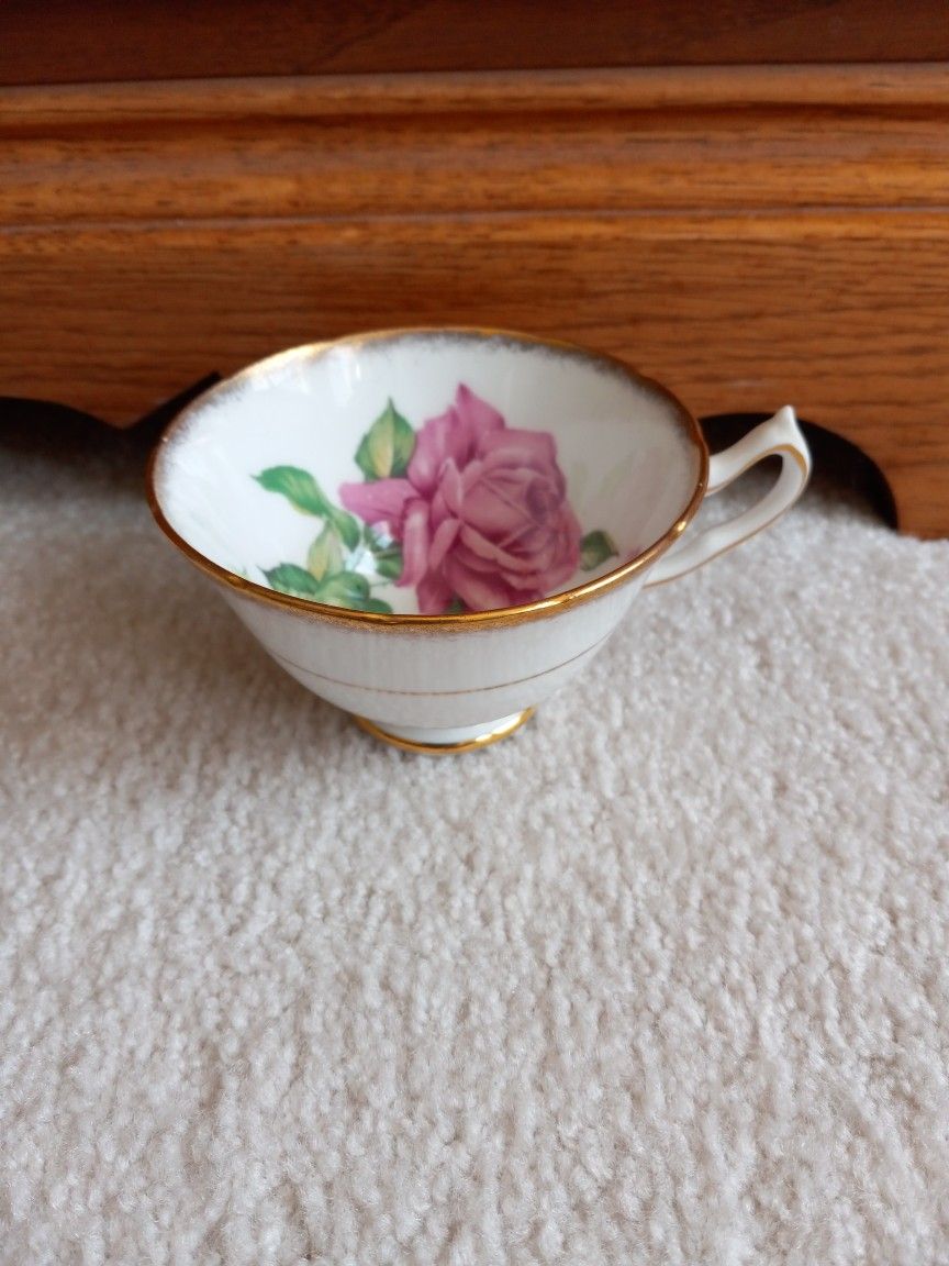 Vintage Collingwoods Tudor Rose Bone China Cup