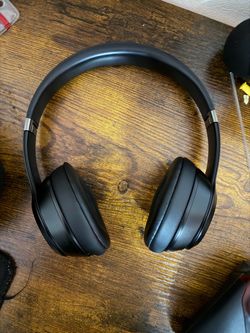 Beats solo 4
