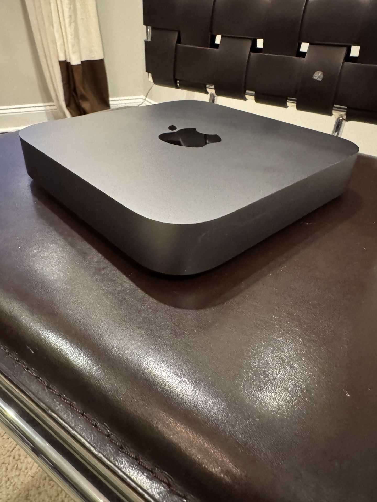 Apple Mac Mini 2018 i5 6-CORE 16GB RAM 256GB SSD - EXCELLENT - Sonoma
