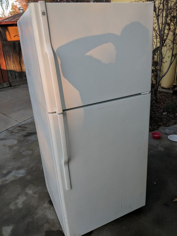 Refrigerator for Sale in Visalia, CA OfferUp