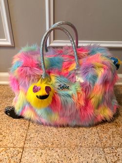 Girl’s suitcase