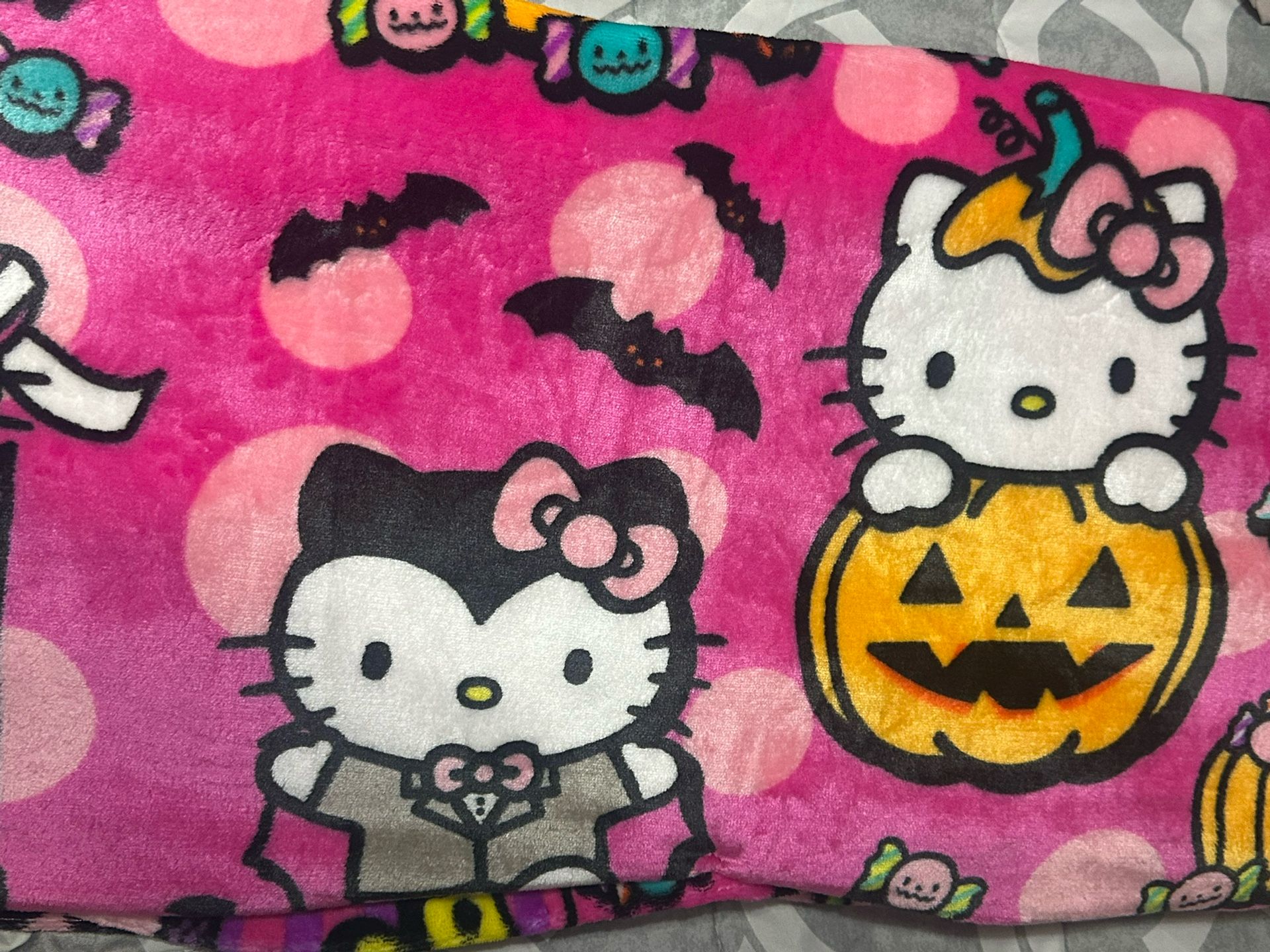 Hello Kitty Blanket