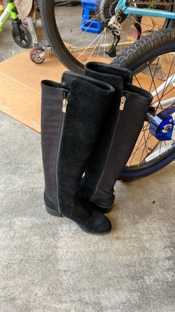 (Free)Size 5 Vince Camuto long boots