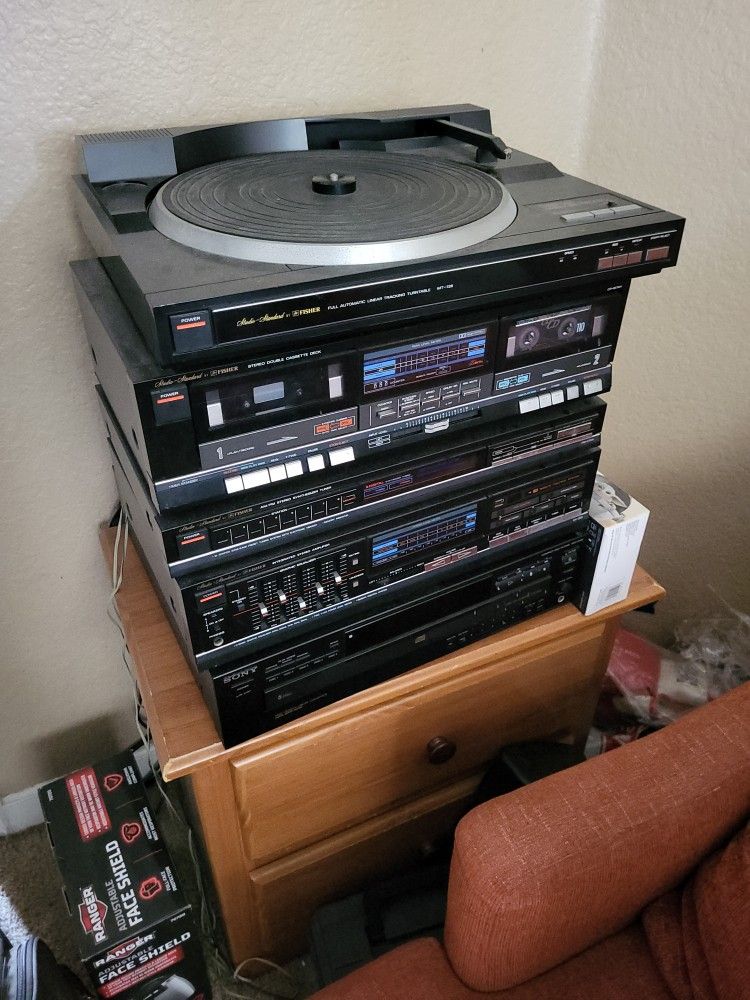 Fisher Component Set With Turntable And 5 Dist Sony Player