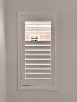 Plantation Shutters (FREE ESTIMATES & SAME DAY PRICING)- Custom, Wood, Interior Window Treatments, Coverings. Persianas de Madera. Se Habla Espanol.