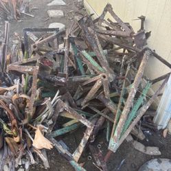 Mobile home steel support peirs 