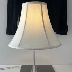 Table Lamp, 21 Inch Acrylic Excellent Condition