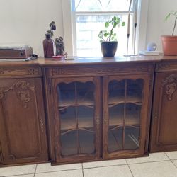 Antique Solid Oak Hutc