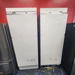 Final Sale Monogram 30 Inch Built In Column Set Panel Ready Freezer And Refrigerator 