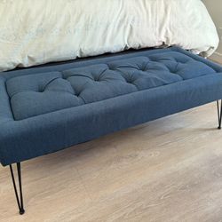 Bedroom / Bed Bench