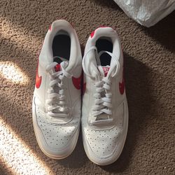 White/red Nike Size 10.5