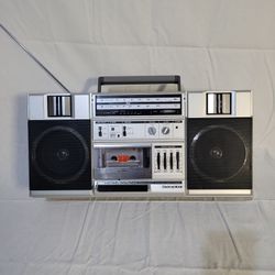 Sanyo Boom Box M9825