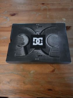 DC men's size 7 1/2