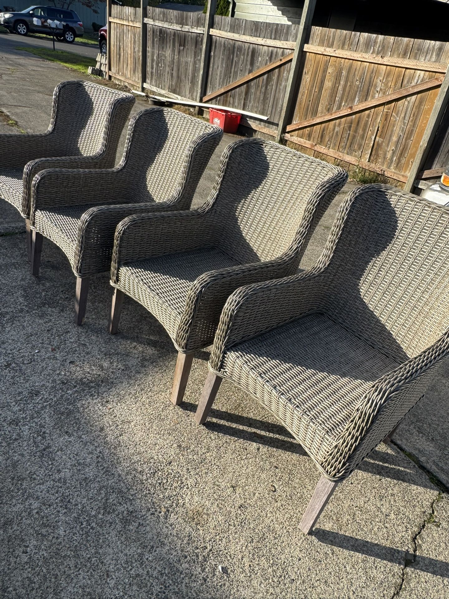 4 Chairs