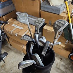 Womans Golf Clubs