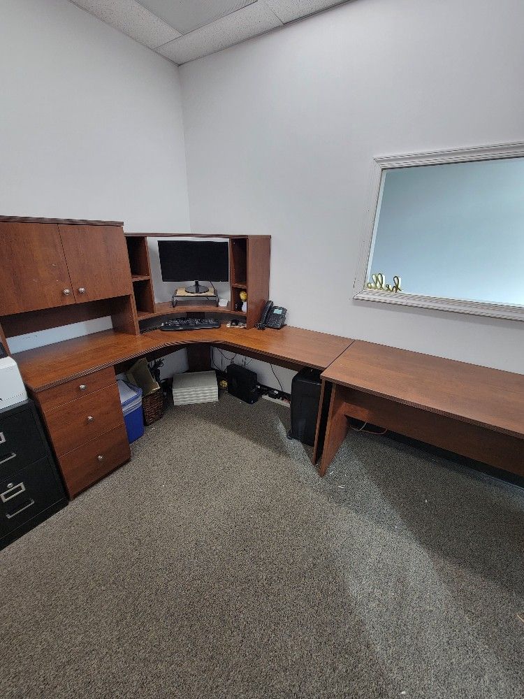Executive Desk With Table & Hutch