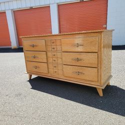 Mid Century Modern Dresser 
