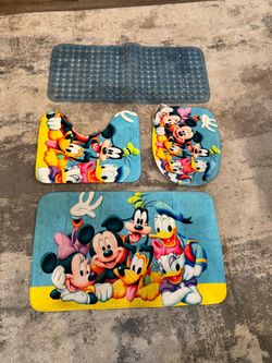 Disney Mickey Mouse & Friends 4-Piece Bathroom Set