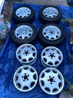 1995 Mercedes Benz  OEM wheels and tires