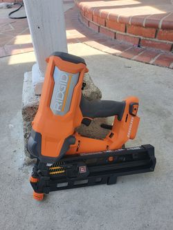 RIDGID
18V Brushless Cordless 21° 3-1/2 in. Framing Nailer (Tool Only