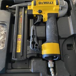 Dewalt Nailgun