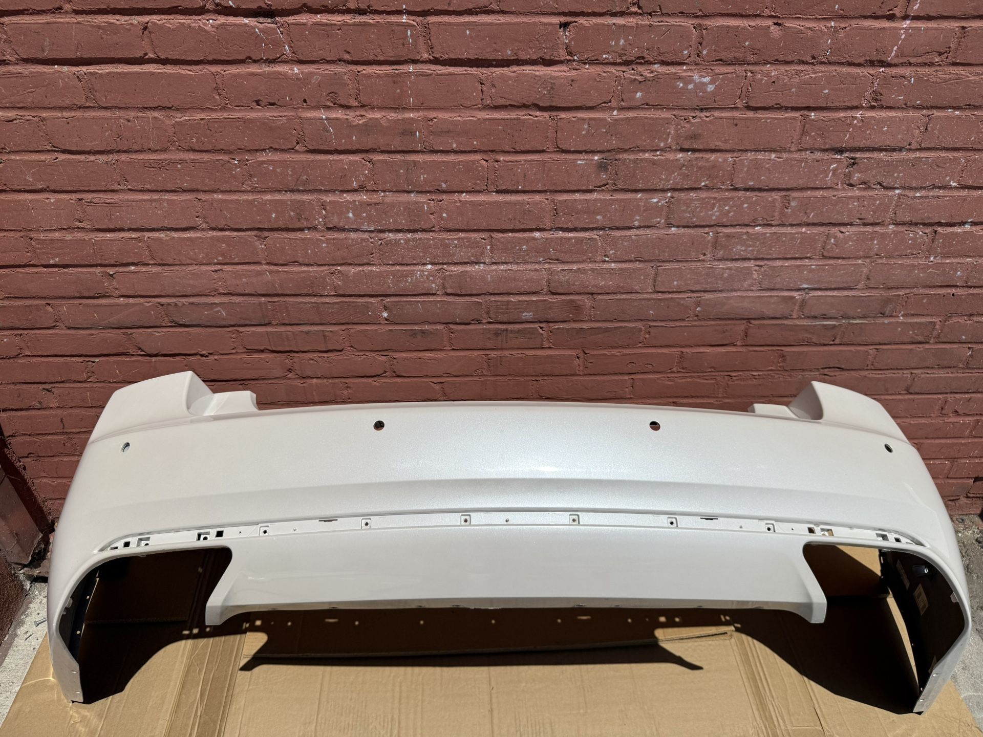 2017-2018-2020 Lincoln Continental rear bumper