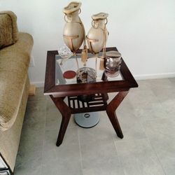 Coffee & 2 End tables Complete Set ,