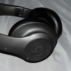 Studio PRO BEATS HEADPHONES