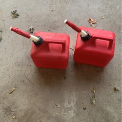 2 Gallon Gasoline Cans