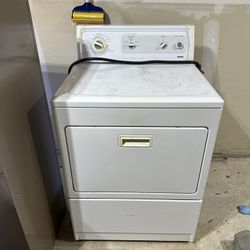 Dryer By Kenmore 