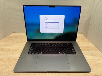 $450, 32GB RAM, i7 Processor, 512GB SSD, 2020 MacBook Pro 13”, Great Value!