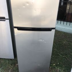 Stainless Steel 21” Refrigerator Studio Size 