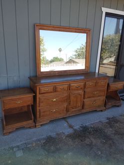 Dresser mirror nite stands