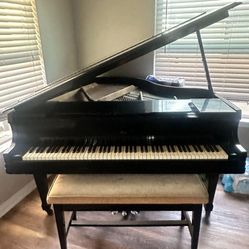 Baby Grand Piano STARR Richmond 