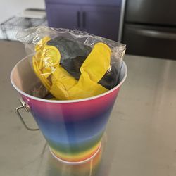 Balloons And Rainbow Tin Bucket
