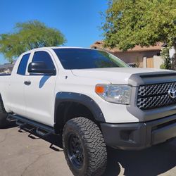 Toyota Tundra 