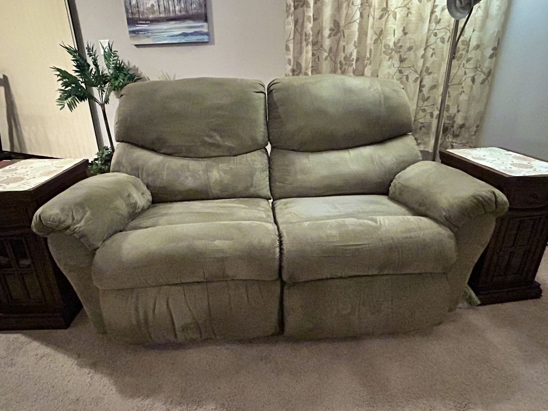 Reclining Loveseat