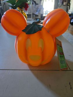 2026 Disney Parks Halloween Mickey Mouse Light-Up Pumpkin Singing Boo To You